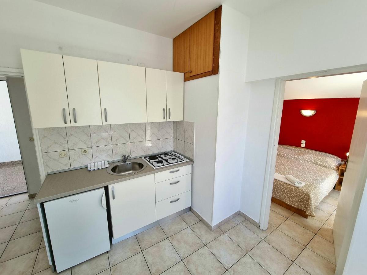 Apartments Ostrea - Mimoza Novalja Εξωτερικό φωτογραφία