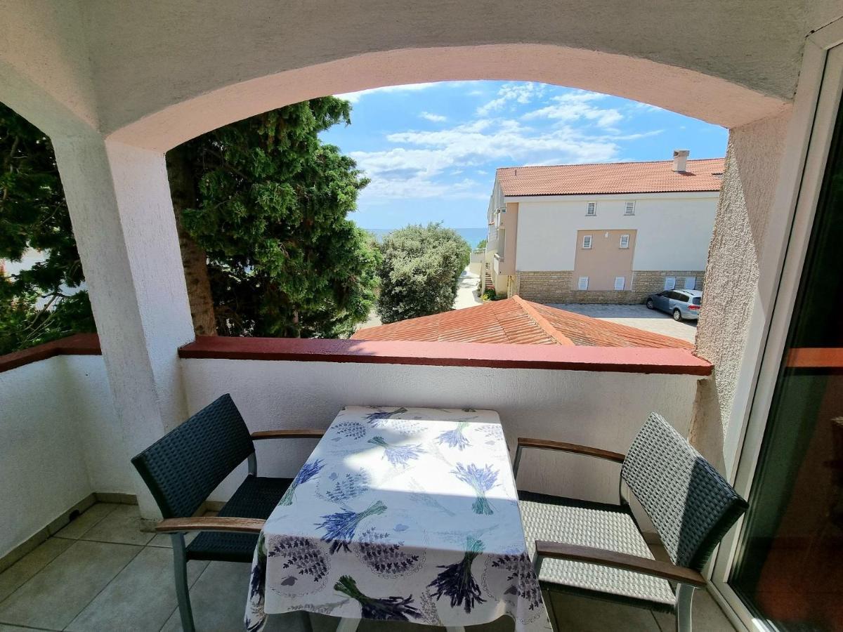 Apartments Ostrea - Mimoza Novalja Εξωτερικό φωτογραφία
